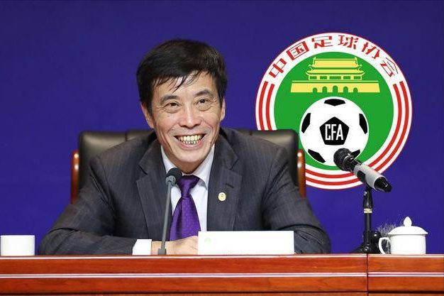 8月3日，由张艺谋导演的电影《悬崖之上》在官方微博中发布了一款预告性质的物料，在漫天风雪中，片方通过摩斯电码传递想要告诉大家的信息，令人充满期待